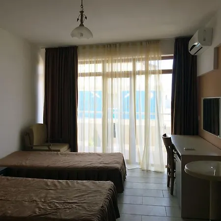 Apartment Studio 3 In Reny