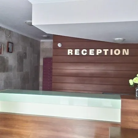 Studio 3 In Reny Apartment *